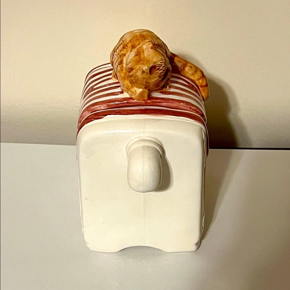 Vintage 1980 Ceramic Teapot Ginger Cat Sleeping on Radiator. Like New